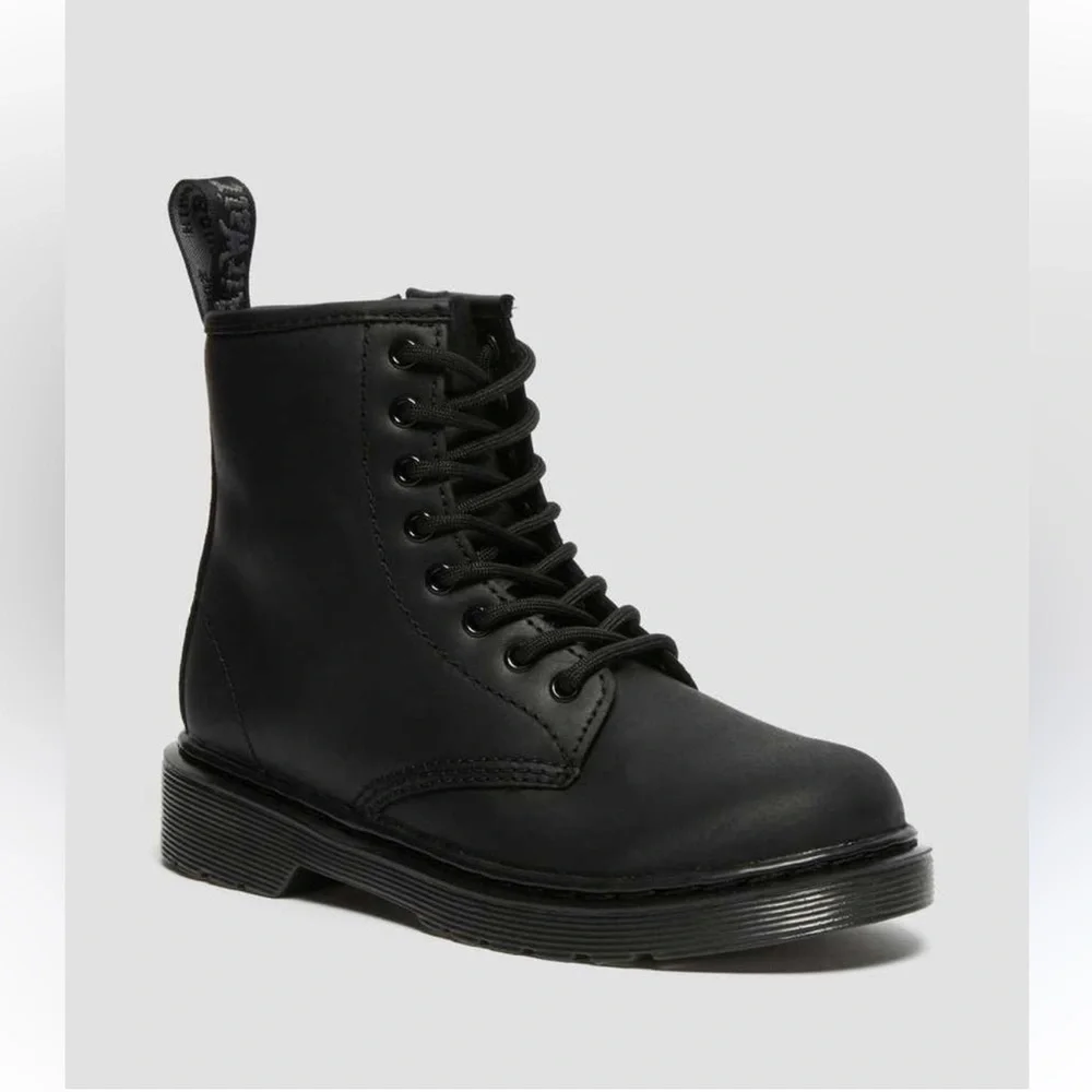 Junior 1460 doc martens black kids size 3 women’s size 5